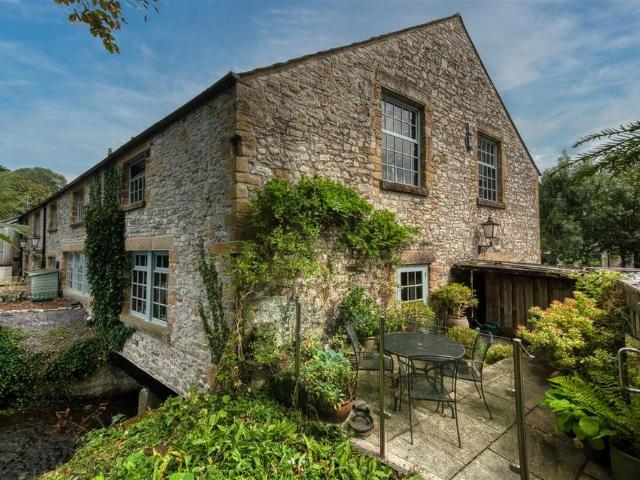 Flat for sale in Bakewell CP, Derbyshire Dales