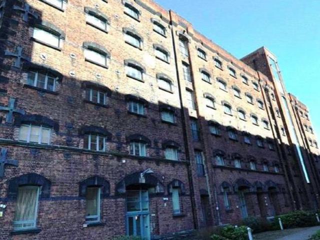 Flat for sale in Birkenhead, Wirral