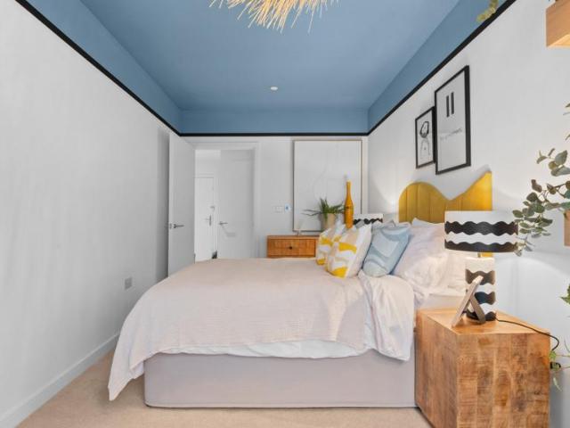 Flat for sale in Glyndon, Plumstead