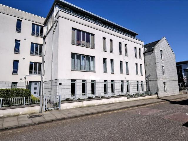 Flat for sale in West End, Ballindoch