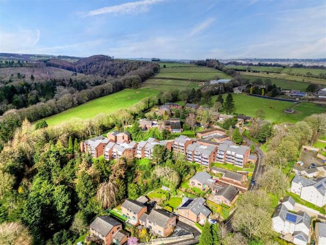 Flat for sale in Whirlow, South Yorkshire