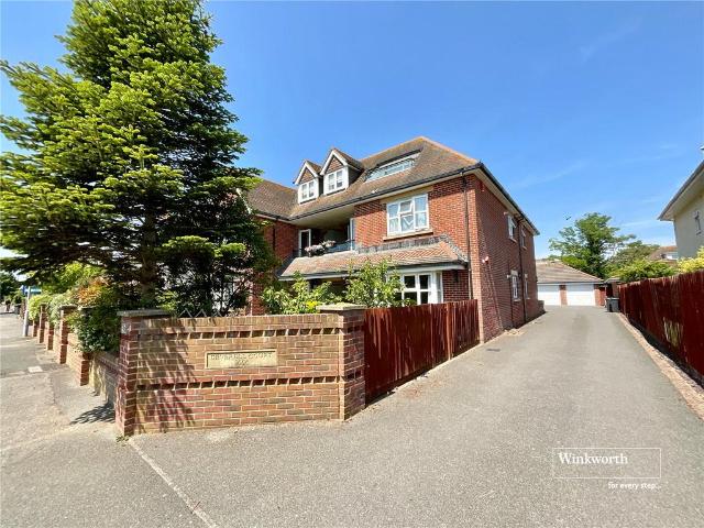 Flat for sale in Highcliffe