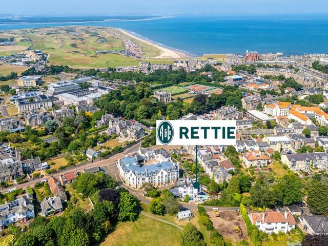 Flat for sale in St Andrews, Scotland