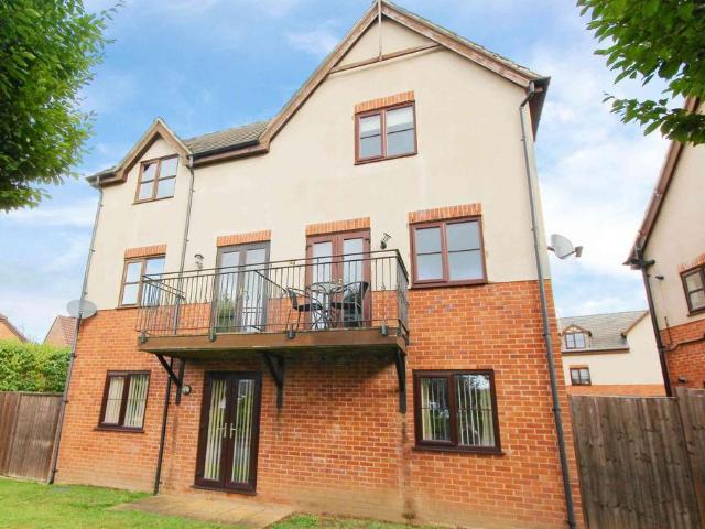 Flat for sale in Weaverham
