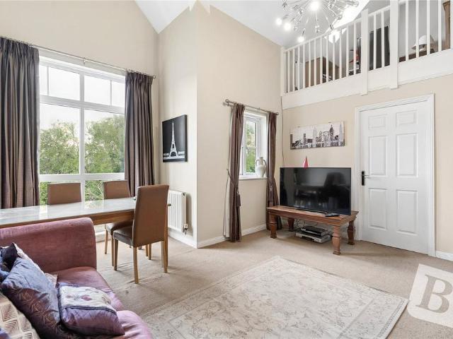 Flat for sale in Ardleigh Green, Greater London