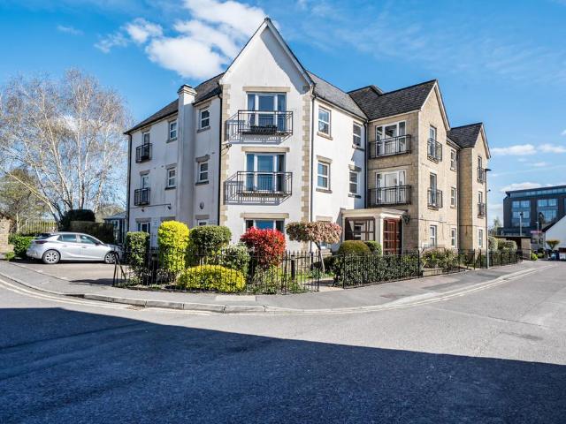 Flat for sale in Keynsham, Bath And North East Somerset