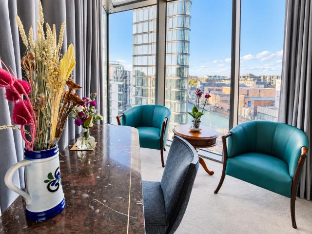 Flat for sale in Finsbury, Greater London