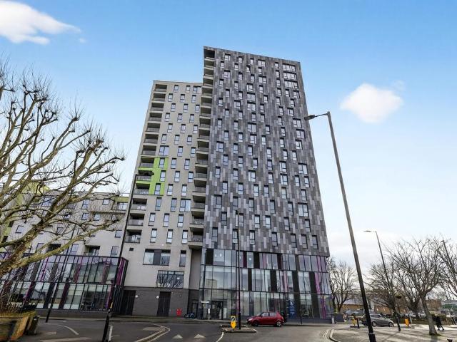 Flat for sale in Bermondsey, Greater London