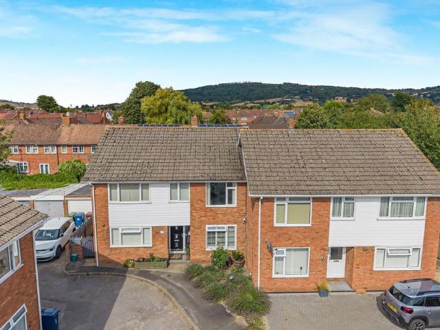 Flat for sale in Pamington, Gloucestershire