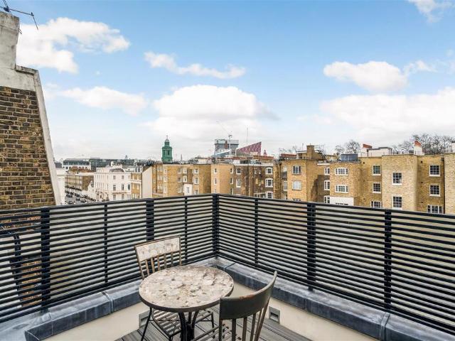 Flat for sale in Belgravia, Greater London
