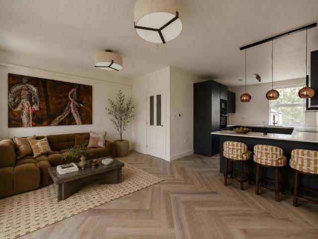 Flat for sale in Harlesden, Greater London