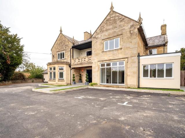 Flat for sale in Bedford