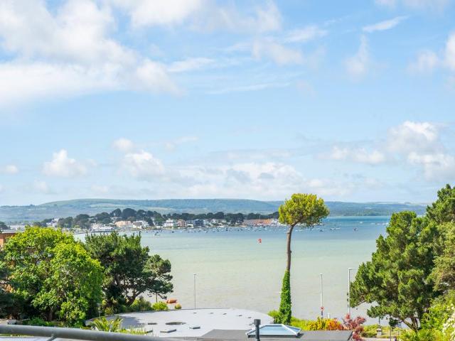 Flat for sale in Canford Cliffs, Poole