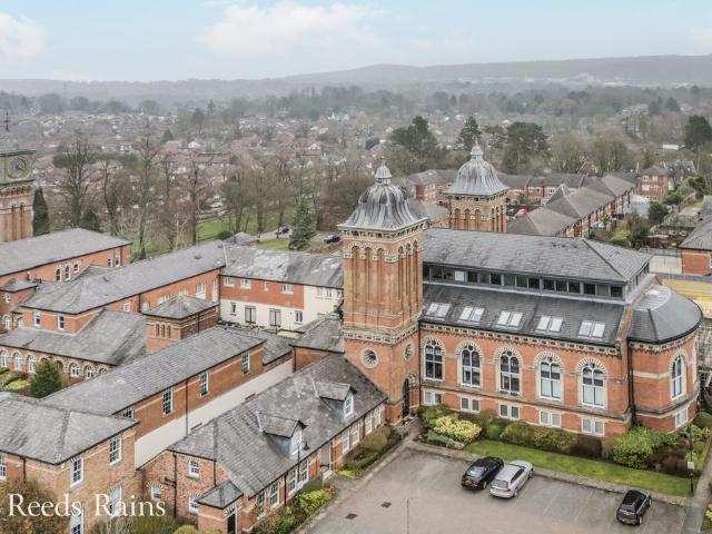 Flat for sale in Upton Priory, Macclesfield