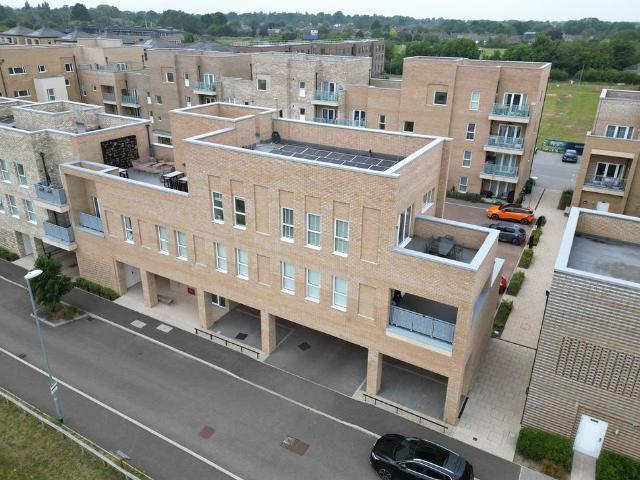 Flat for sale in Arbury, Cambridgeshire