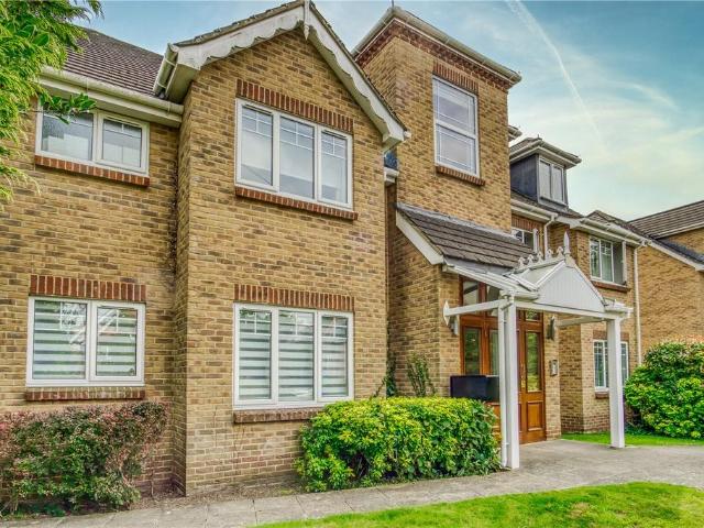 Flat for sale in Penn Hill, Poole