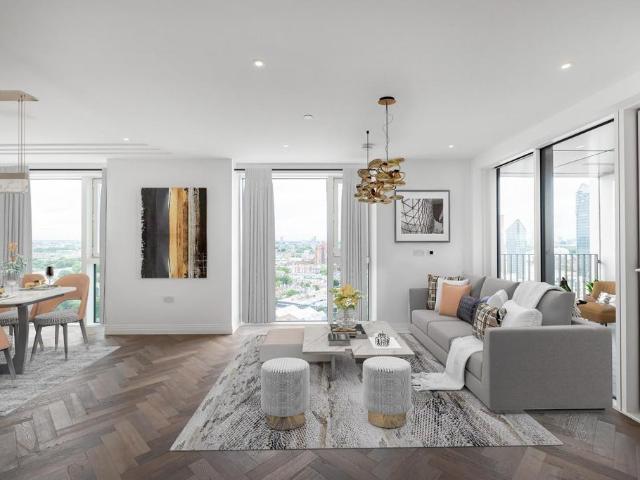 Flat for sale in Fulham, Walham Green