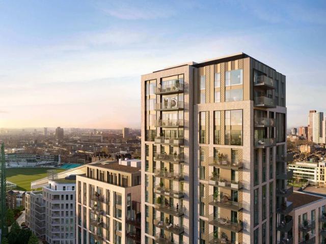 Flat for sale in Vauxhall, Greater London