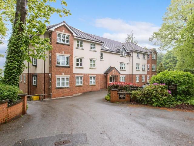 Flat for sale in Wigan, Greater Manchester