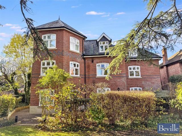 Flat for sale in Reading