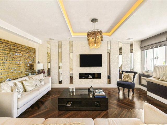 Flat for sale in Marylebone, Greater London