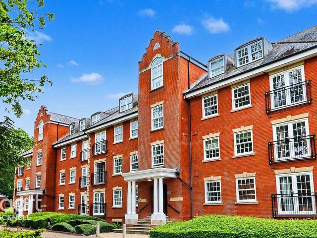 Flat for sale in Wokingham, Isle Of Man