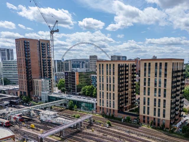 Flat for sale in Preston, Greater London