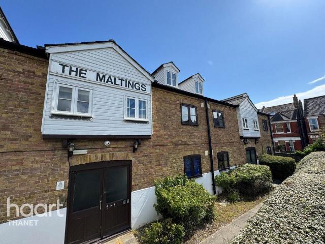 Flat for sale in St. Lawrence, Acol