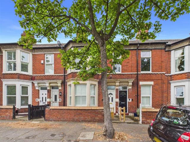 Flat for sale in Whitley Bay, North Tyneside