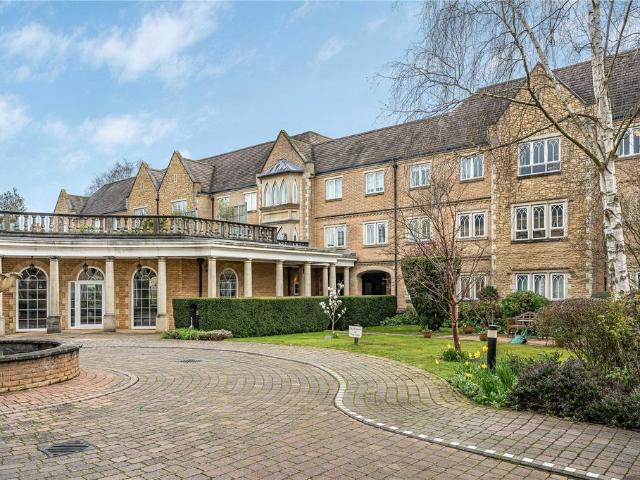 Flat for sale in The Slade, Oxfordshire