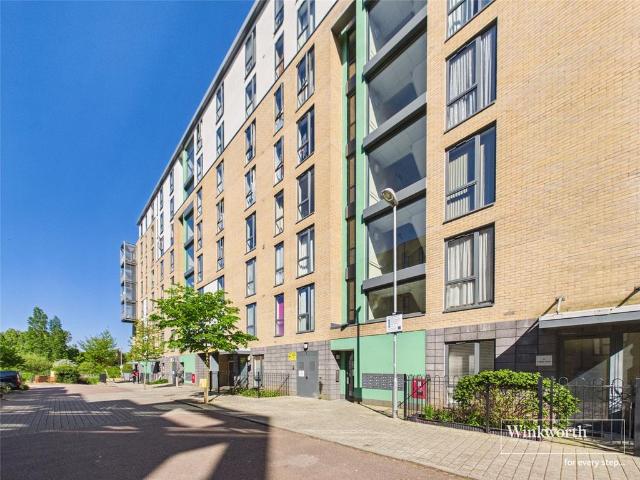 Flat for sale in Colindale, Greater London
