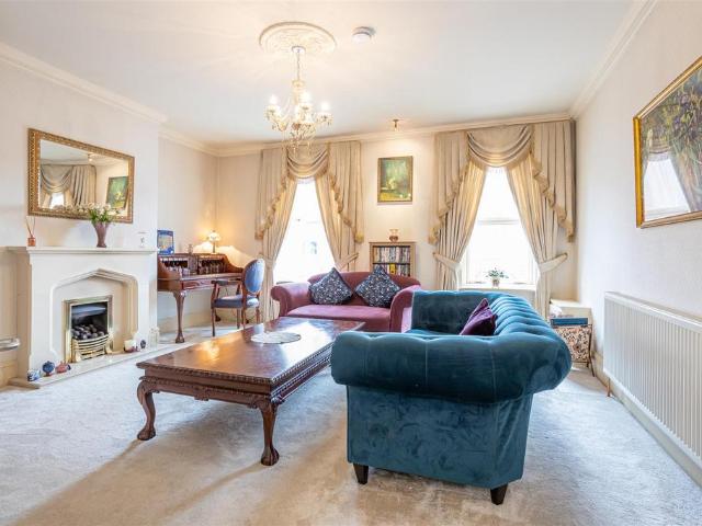 Flat for sale in Georgia, Greater Manchester