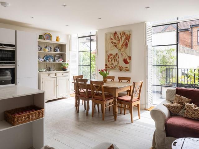 Flat for sale in Lewes, Iford