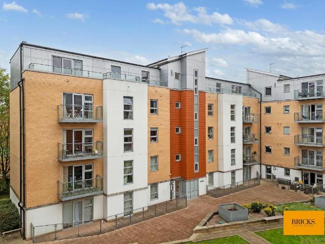 Flat for sale in South Woodford, Isle Of Man