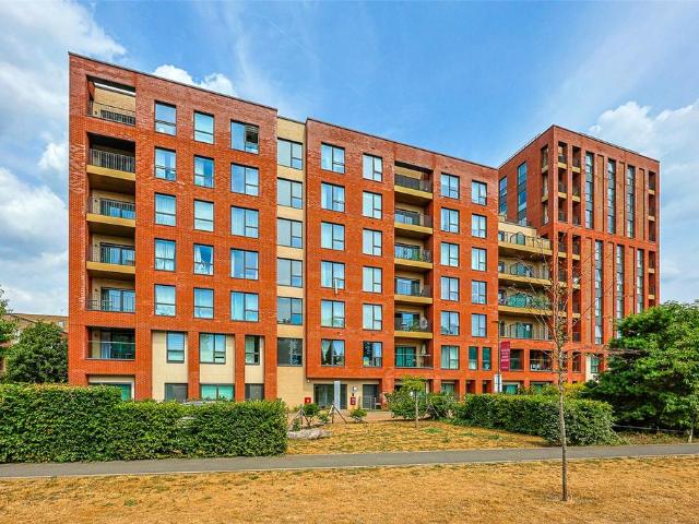 Flat for sale in Colindale, Greater London