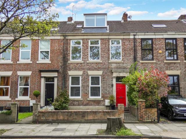 Flat for sale in Preston, North Shields