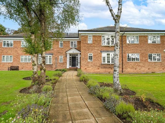 Flat for sale in Alwoodley, West Yorkshire