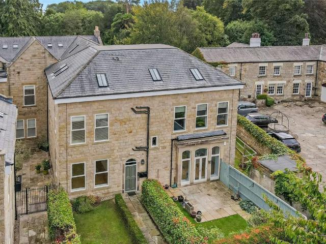 Flat for sale in Wetherby, West Yorkshire