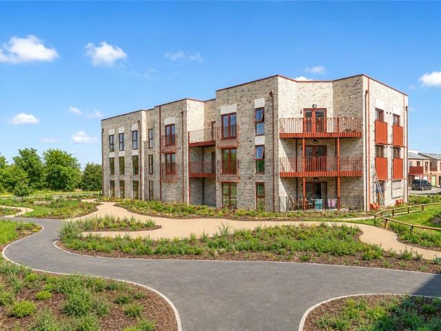 Flat for sale in Arbury, Cambridgeshire