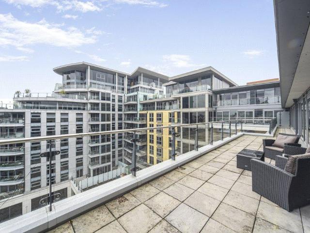 Flat for sale in Sands End, Greater London