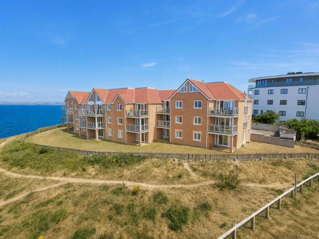Flat for sale in Newquay, Cornwall