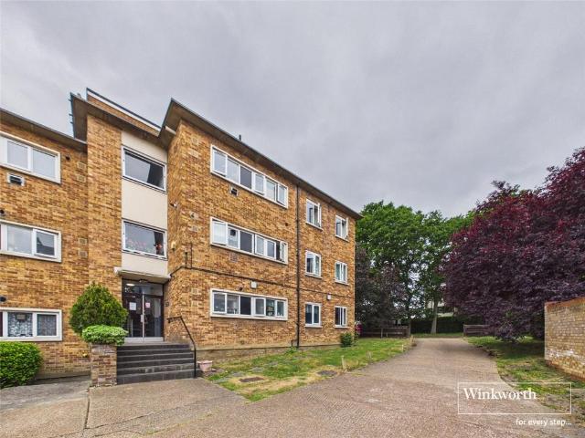 Flat for sale in Hendon, Greater London