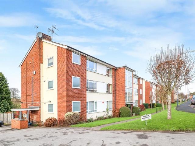 Flat for sale in Castle Green, Green Close