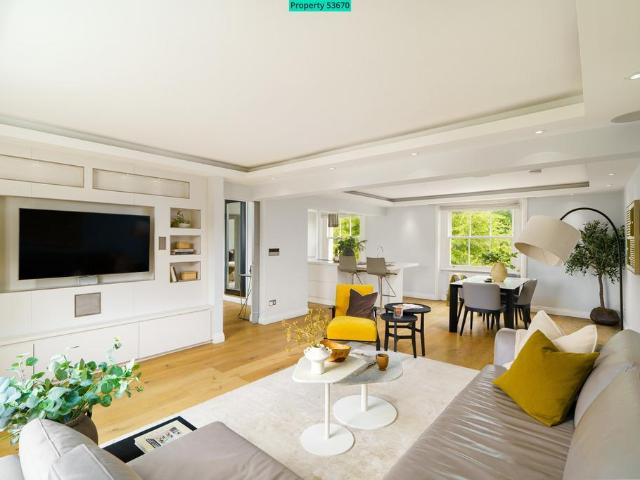 Flat for sale in Maida Vale, Greater London