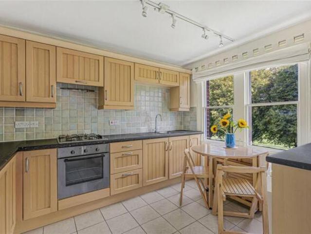 Apartment for sale in The Slade, Oxfordshire