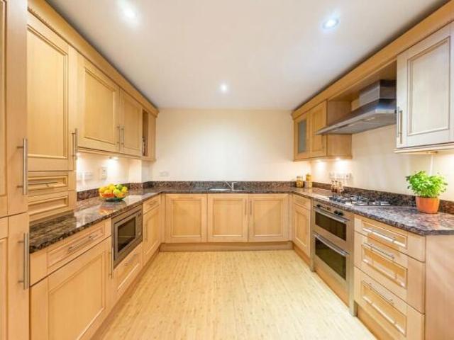 Apartment for sale in Jesmond, Tyne And Wear