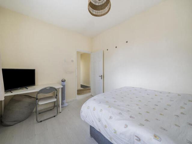 Apartment for sale in Elephant and Castle, Greater London