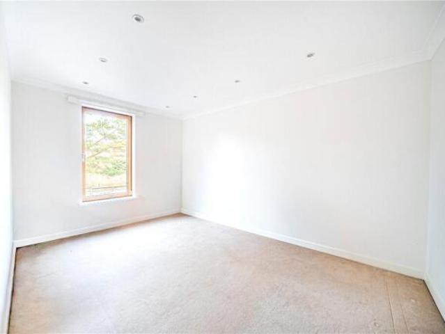 Apartment for sale in Fulflood, Hampshire