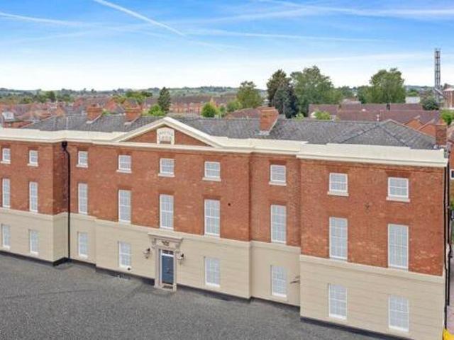 House for sale in Bromsgrove, Worcestershire