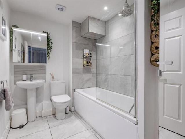 Apartment for sale in Round Hill, Brighton & Hove